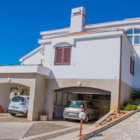Apartments Punta & Vista In Krk Krk Town Exterior photo