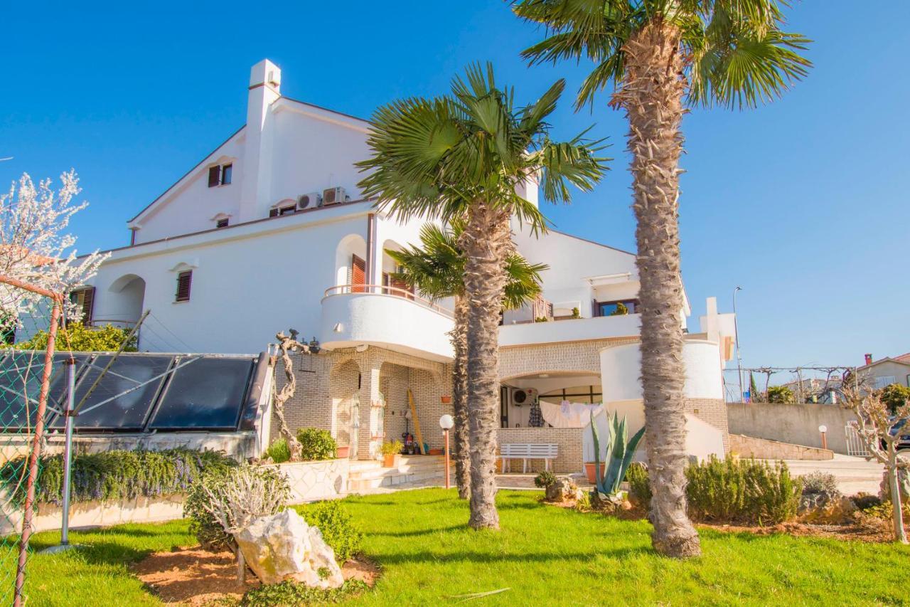 Apartments Punta & Vista In Krk Krk Town Exterior photo