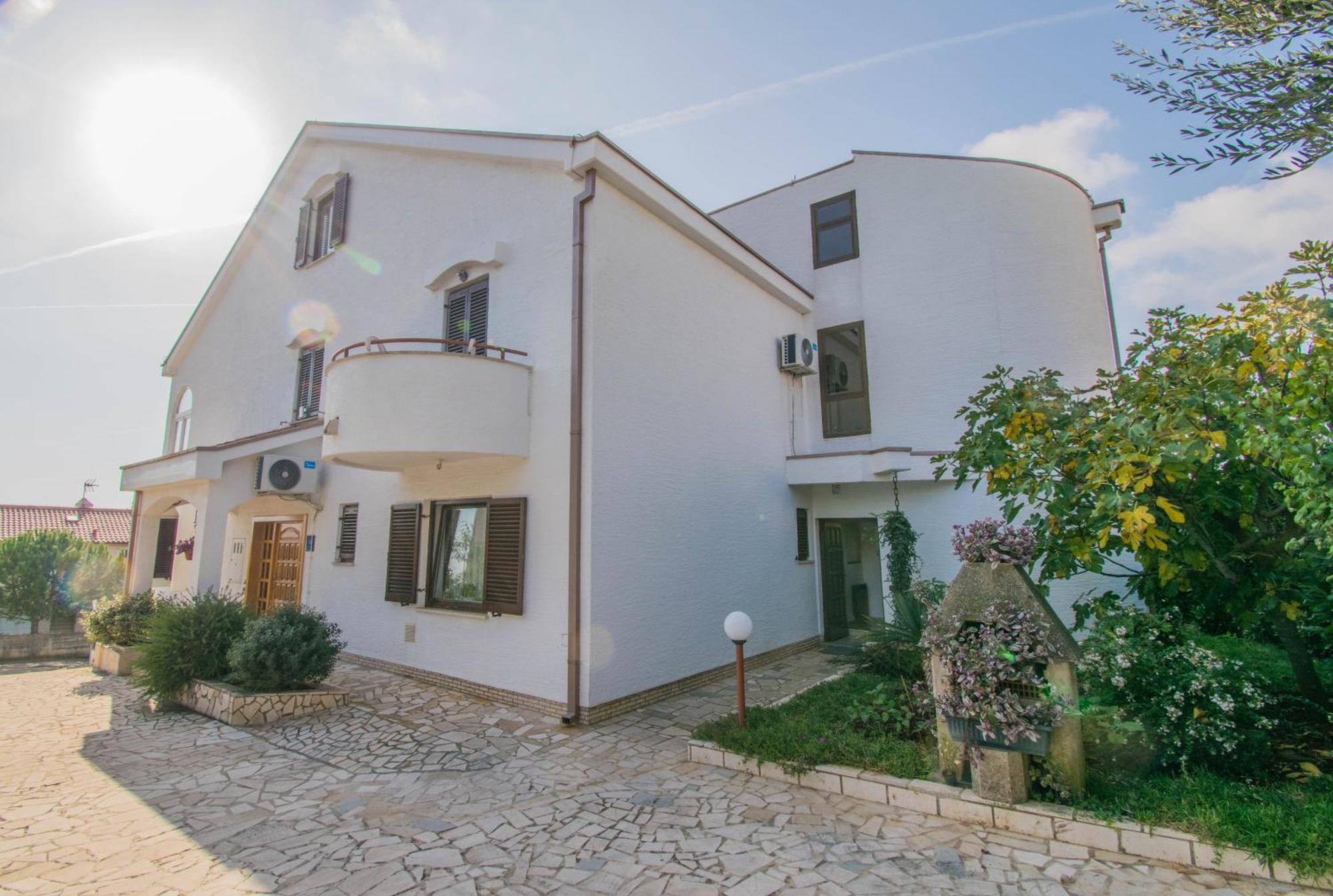 Apartments Punta & Vista In Krk Krk Town Exterior photo